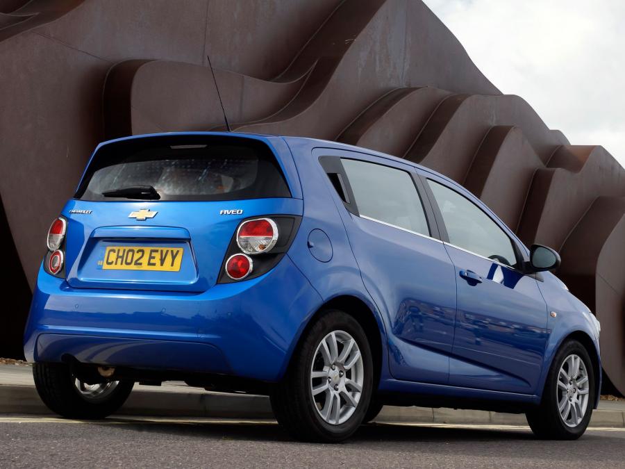  Chevrolet Aveo 2011 года  (UK) (фото 7 из 16)